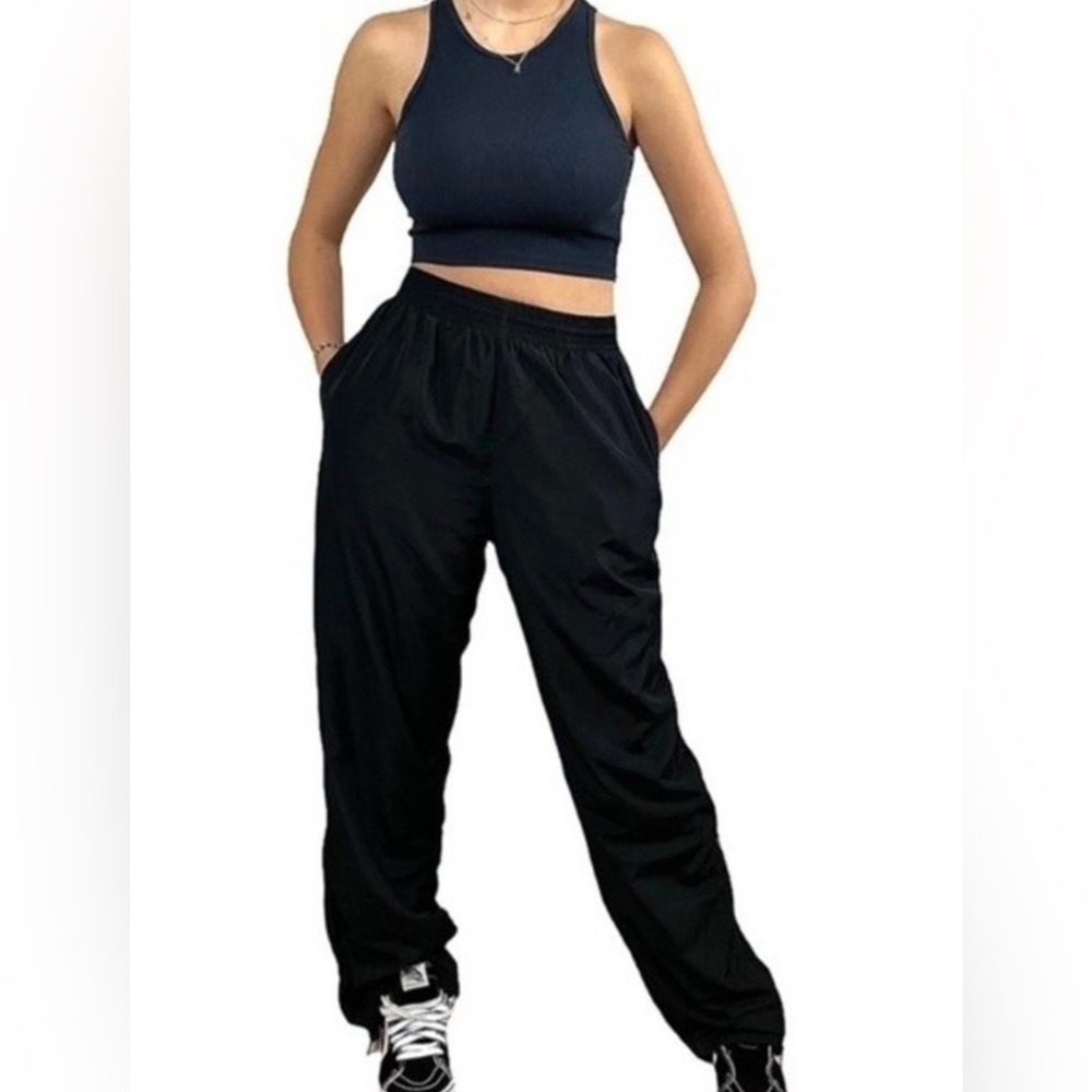 BRANDY MELVILLE BLACK LINED TRACK PANTS SMALL